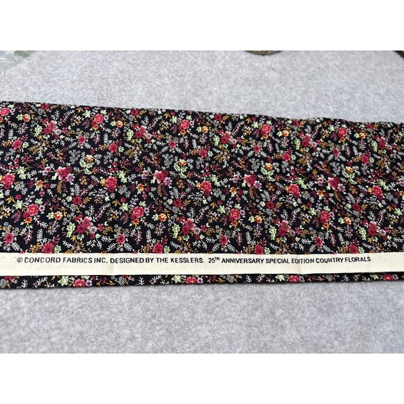 Concord Fabrics 25th Anniversary Special Edition Country Florals Fabric 19x22" - Picture 4 of 5